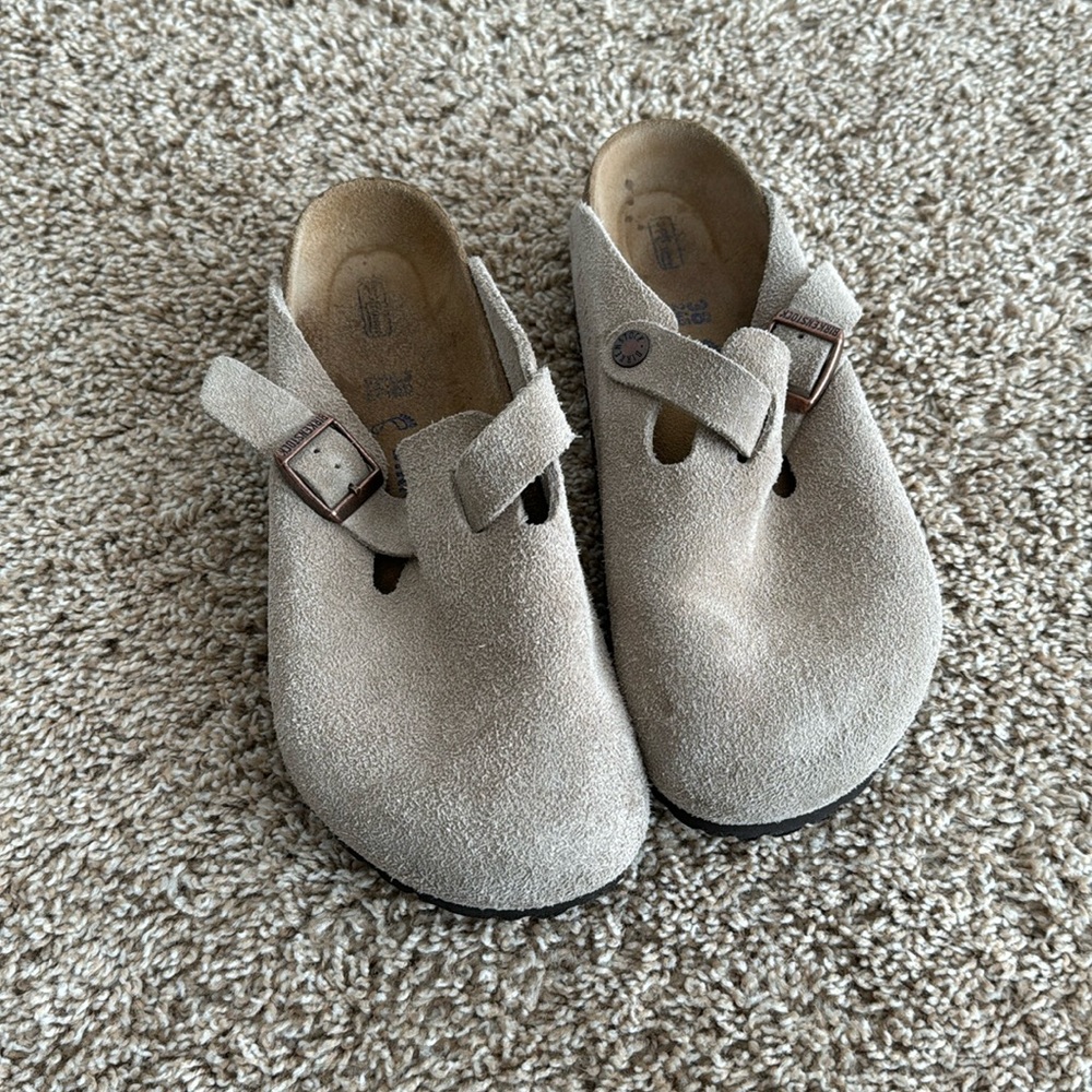 Birkenstock Boston taupe suede clogs